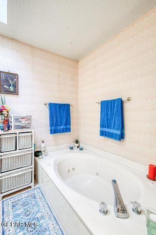 108 CASAS BELLA Lane, Santa Teresa, NM 88008