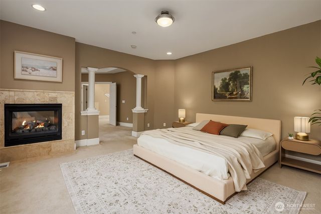 9810 SE 35th Place, Mercer Island, WA 98040