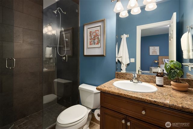 9810 SE 35th Place, Mercer Island, WA 98040