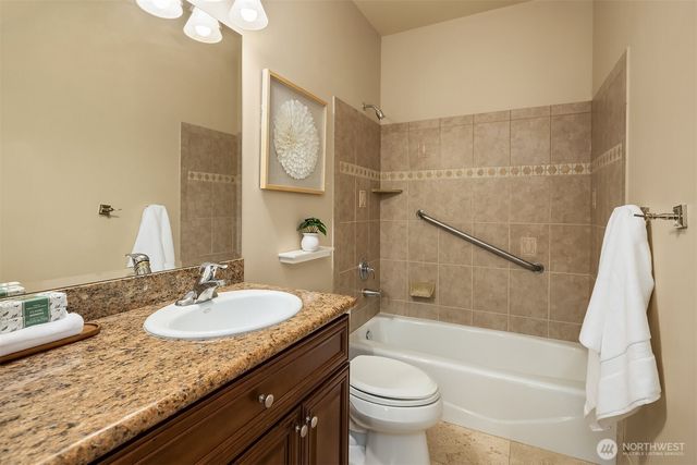 9810 SE 35th Place, Mercer Island, WA 98040