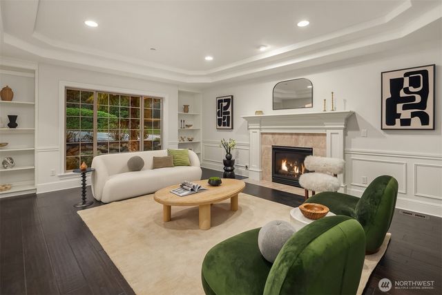 9810 SE 35th Place, Mercer Island, WA 98040