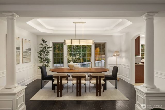 9810 SE 35th Place, Mercer Island, WA 98040