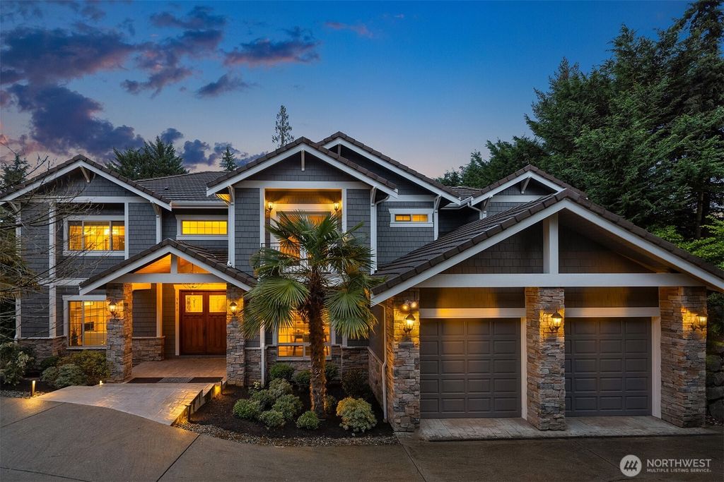 9810 SE 35th Place, Mercer Island, WA 98040