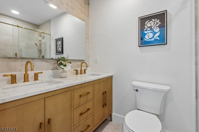 10 Rose St, Edison Twp., NJ 08817