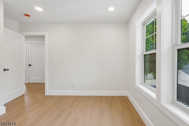 10 Rose St, Edison Twp., NJ 08817