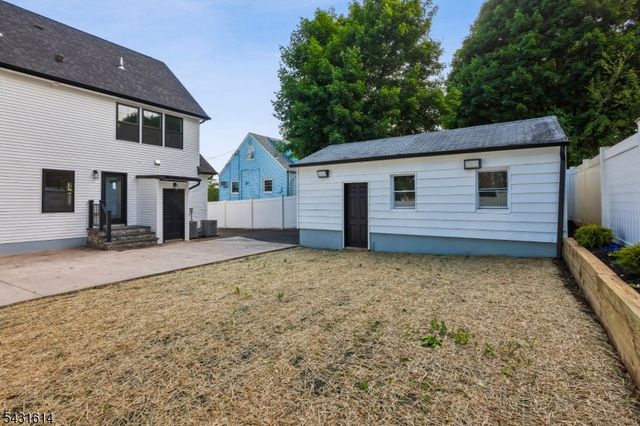10 Rose St, Edison Twp., NJ 08817