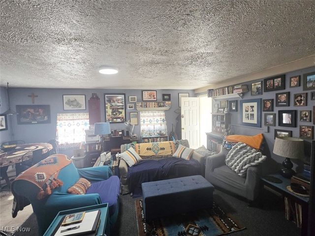 5737 Center Road, Valley City, OH 44280