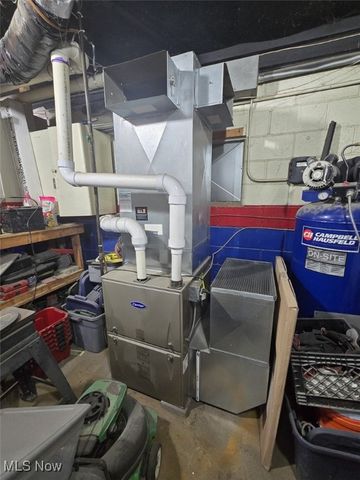 5737 Center Road, Valley City, OH 44280