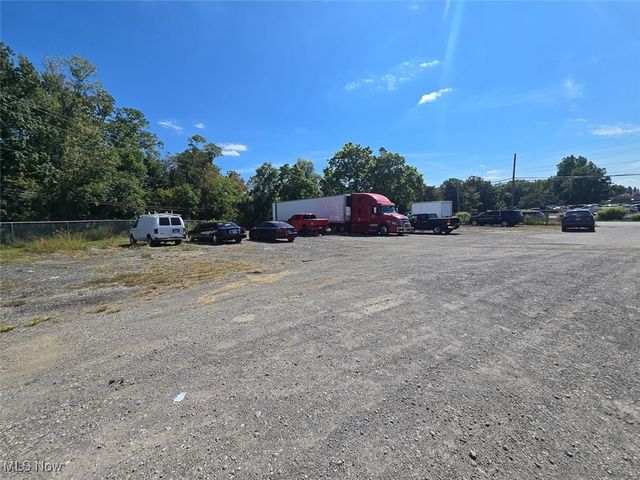 5737 Center Road, Valley City, OH 44280