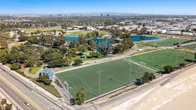 12068 Sylvan River 58, Fountain Valley, CA 92708