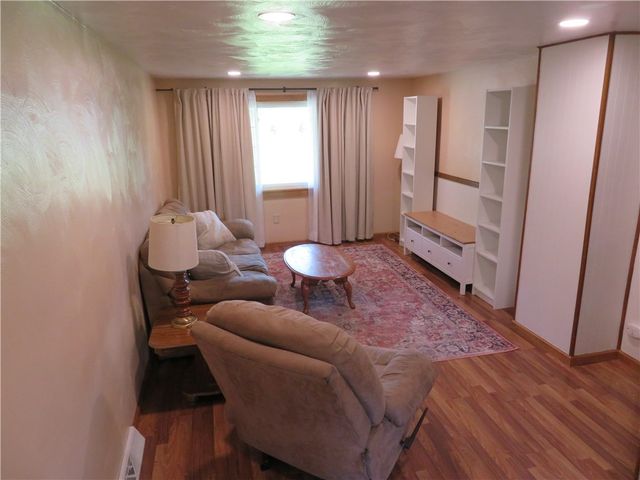 3407 Pinewood, West Homestead, PA 15120