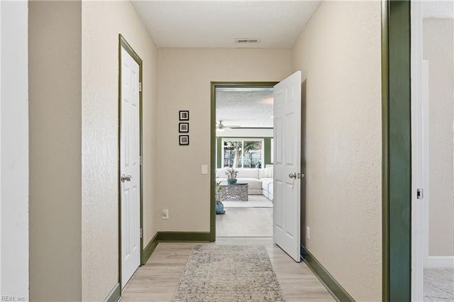 2021 Wolfsnare RD, Virginia Beach, VA 23454