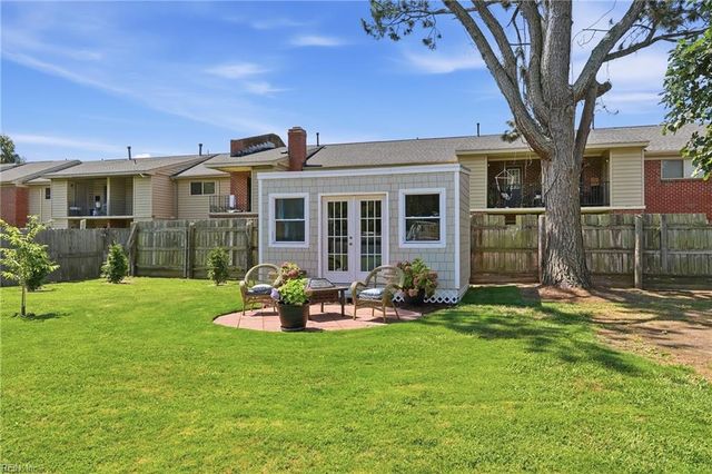 2021 Wolfsnare RD, Virginia Beach, VA 23454