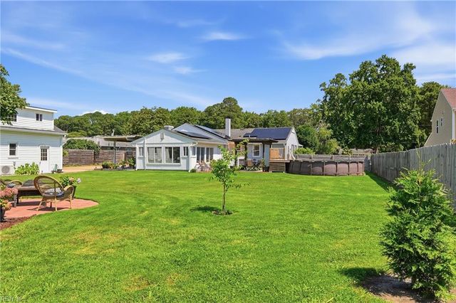 2021 Wolfsnare RD, Virginia Beach, VA 23454