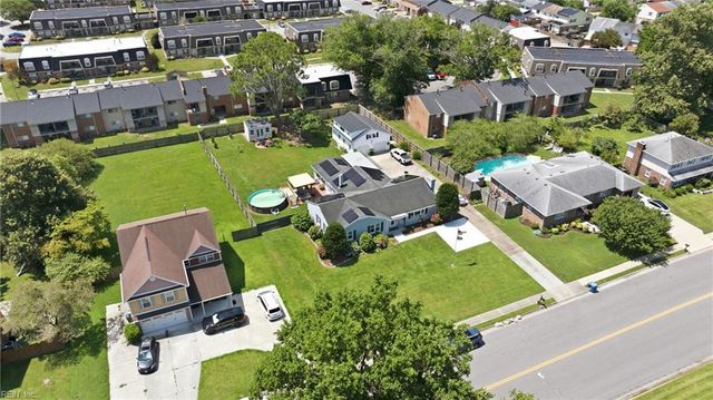 2021 Wolfsnare RD, Virginia Beach, VA 23454