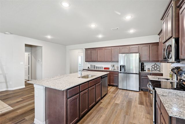 808 Feather Edge, Springtown, TX 76082