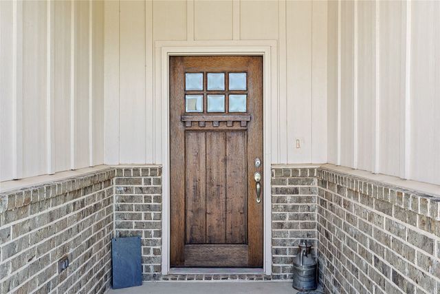 808 Feather Edge, Springtown, TX 76082