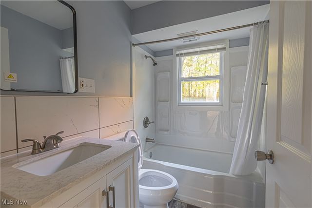 175 Homestead Drive, Youngstown, OH 44512