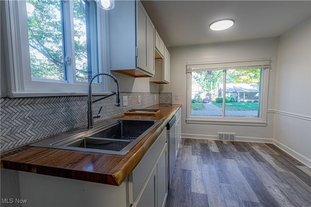 175 Homestead Drive, Youngstown, OH 44512