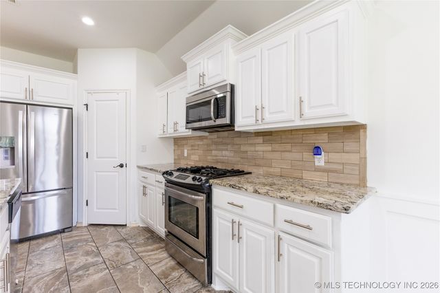 1301 W Elmira Place, Broken Arrow, OK 74012