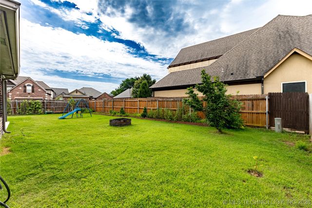 1301 W Elmira Place, Broken Arrow, OK 74012