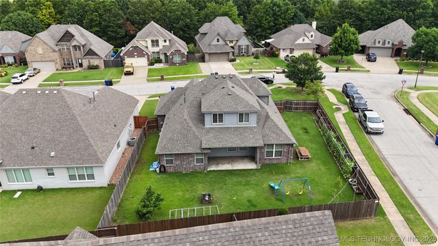 1301 W Elmira Place, Broken Arrow, OK 74012