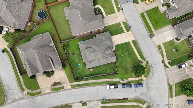 1301 W Elmira Place, Broken Arrow, OK 74012