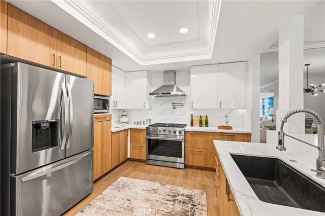 423 N Palm 108, Beverly Hills, CA 90210