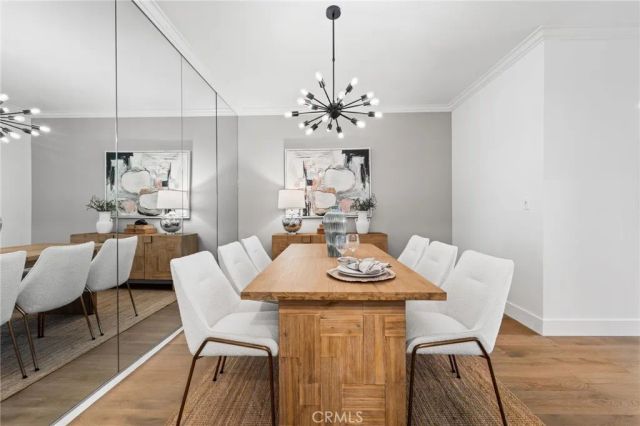 423 N Palm 108, Beverly Hills, CA 90210