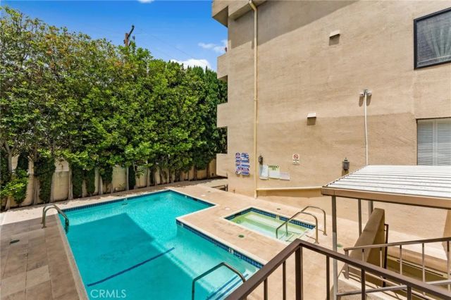 423 N Palm 108, Beverly Hills, CA 90210
