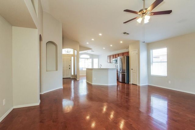 8459 W Ross Avenue, Peoria, AZ 85382