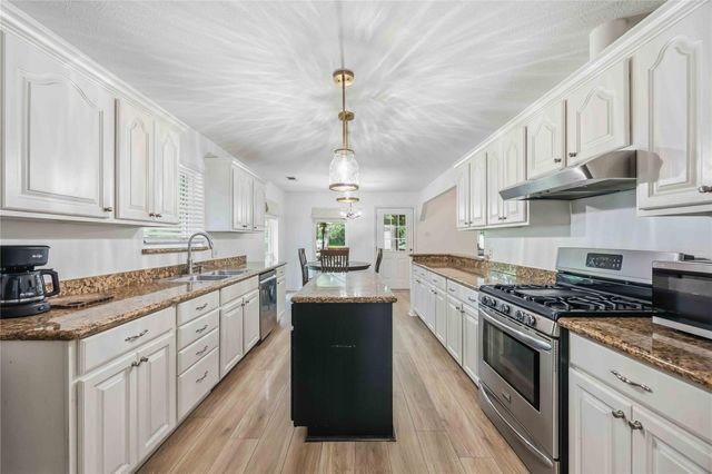 17368 Northcrest Circle, New Caney, TX 77357