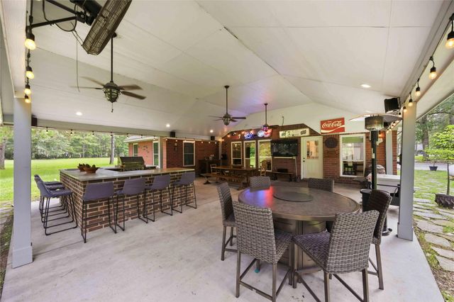 17368 Northcrest Circle, New Caney, TX 77357