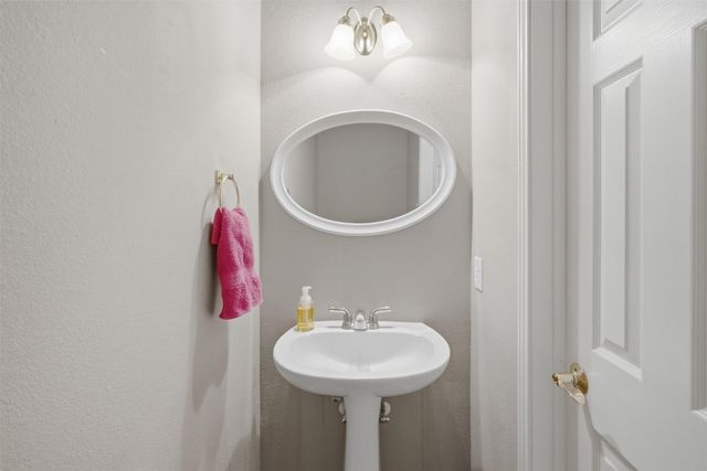 8505 Redwing Lane, Fort Worth, TX 76123