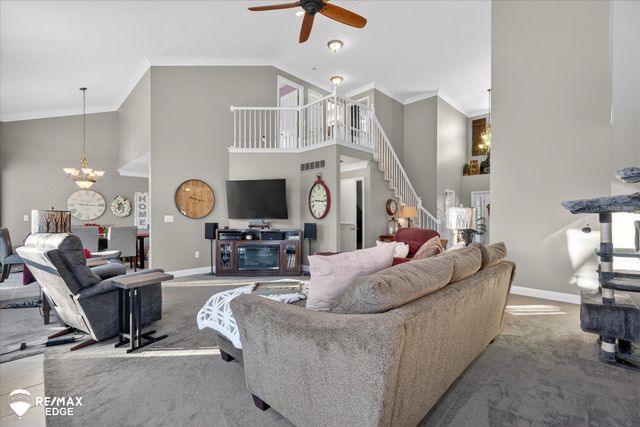 90 Ridge Field Court, Oxford, MI 48371