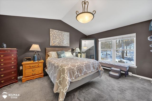 90 Ridge Field Court, Oxford, MI 48371