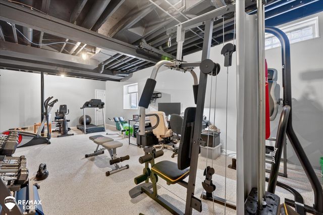 90 Ridge Field Court, Oxford, MI 48371