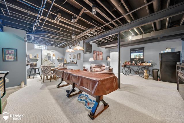 90 Ridge Field Court, Oxford, MI 48371