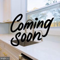 200 E BOWEN ST, Remington, VA 22734