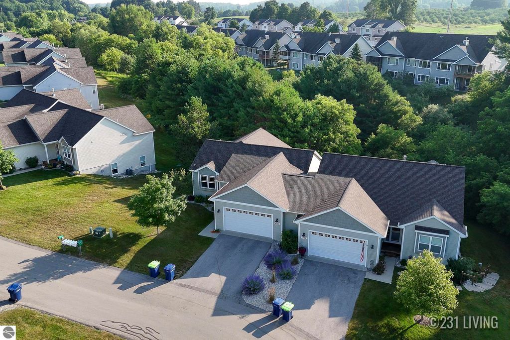 Image 34 of property listing at 4758 Kodiak Drive, Traverse City, MI 49685