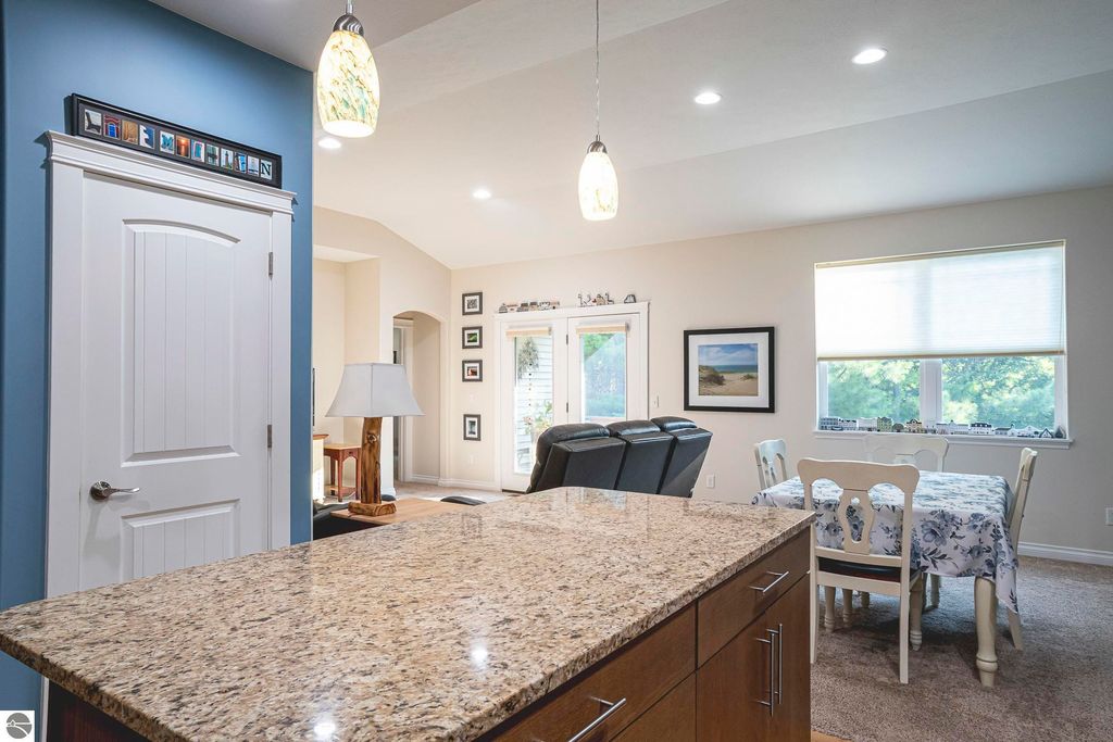 Image 8 of property listing at 4758 Kodiak Drive, Traverse City, MI 49685