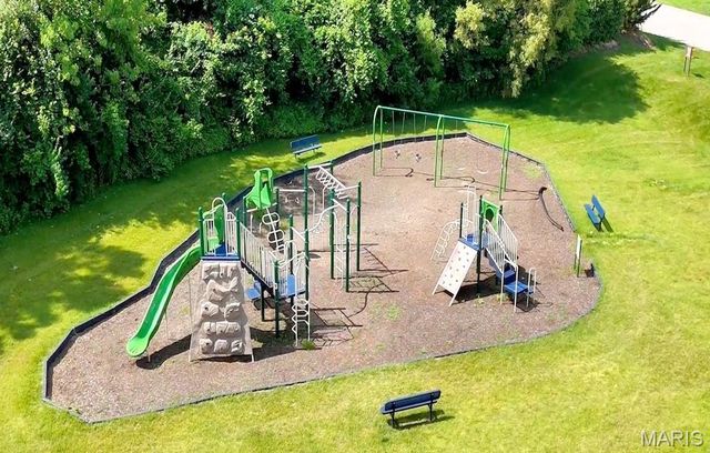 8084 Villa Valley, Caseyville, IL 62232