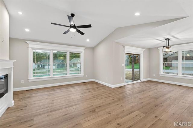 8084 Villa Valley, Caseyville, IL 62232