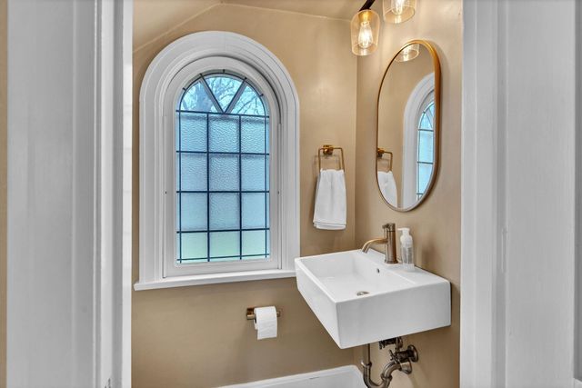 434 N Belmont, Wichita, KS 67208