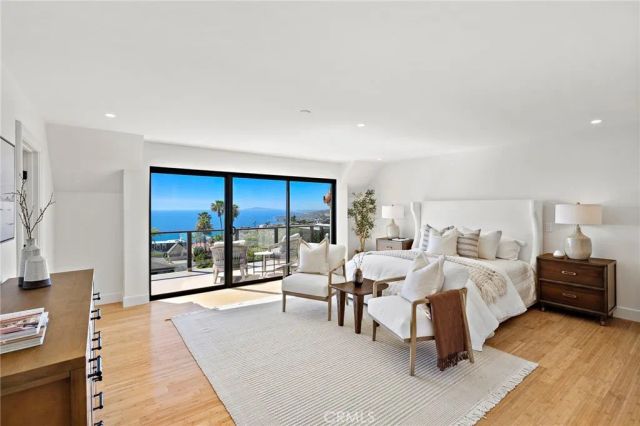 725 Balboa Avenue, Laguna Beach, CA 92651