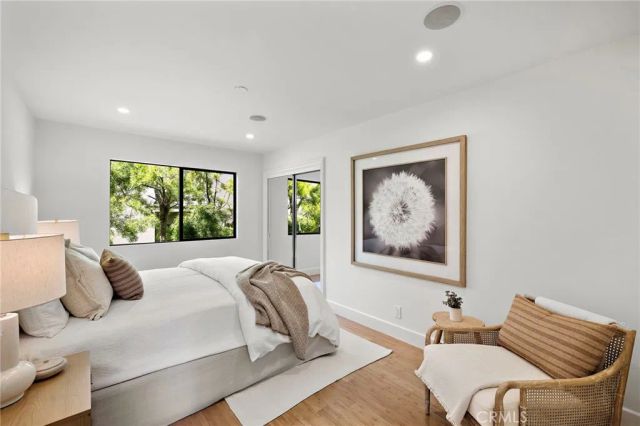 725 Balboa Avenue, Laguna Beach, CA 92651