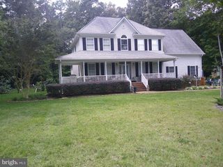 3346 HICKORY FORK RD, Gloucester, VA 23061