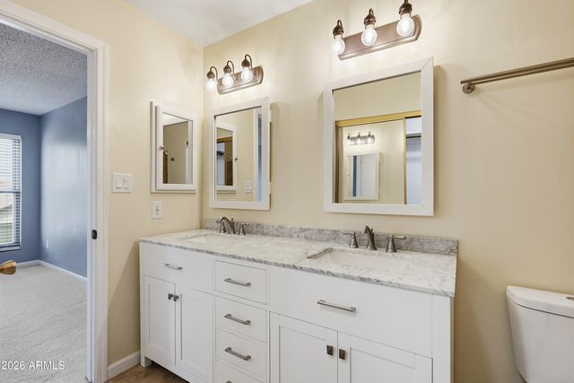3850 W HARRISON Street, Chandler, AZ 85226