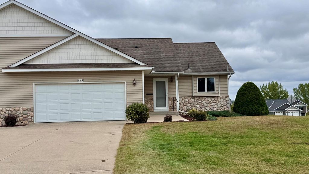 845 Deer Court NE, Montgomery, MN 56069 — exterior