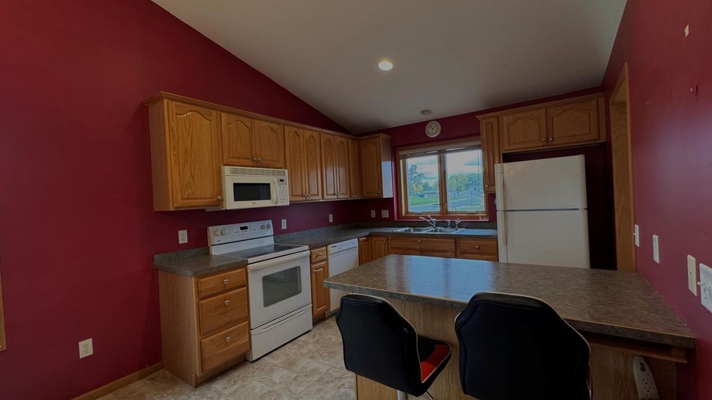845 Deer Court NE, Montgomery, MN 56069 — photo 3